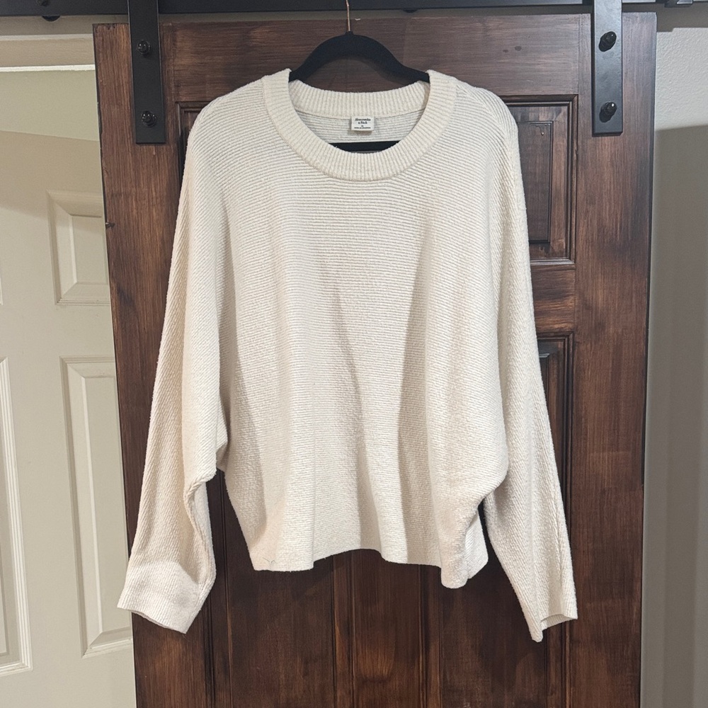 Abercrombie & Fitch Women's Off-White Crew Neck Sweater